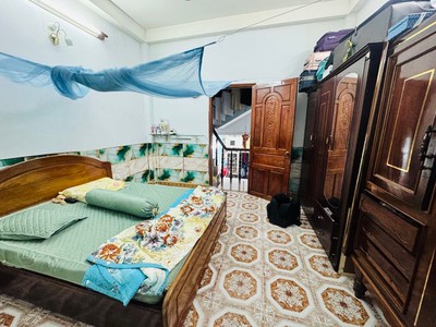 Nhà hxh khu bông sao 3 phút sang quận 5 giá 9 tỷ 4