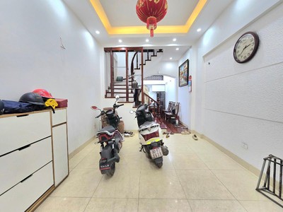 Bán nhà đẹp phố thụy khuêi 40m2 6tầng mặt tiền 3.8m 13.3 tỷ tây hồ 1