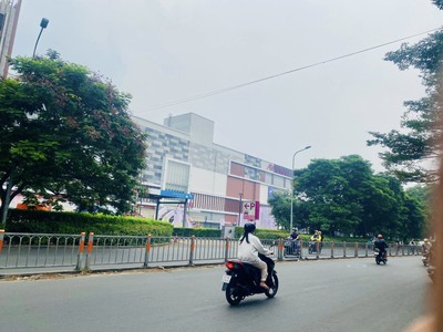 Hiếm mặt tiền trước aeon   cạnh cong viên - đường 30m   114m  nở hậu   3 tầng nhỉnh 15 4
