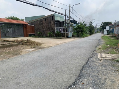 Bán đất 700m2, 300m2 đất nông nghiệp nằm mặt tiền phạm văn hai bình chánh 3