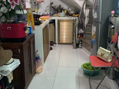 Cần cho  thuê nhà ngõ 134 ngũ nhạc diện tích 20m  x 4 tầng, 2 ngủ, 2 wc,  4,8 triệu 0