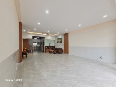 Cho thuê văn phòng mặt tiền bùi thiện ngộ   190m    giá 17 triệu/tháng 1