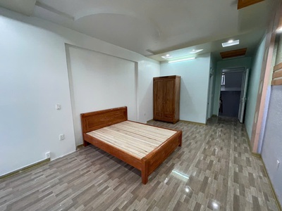 Cho thuê nhà phố Văn Cao, 4 ngủ khép kín, DT: 85m2. 9