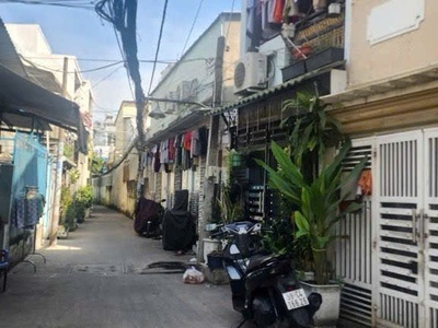 Nhà 2 tầng mt hẻm thẳng   huỳnh tấn phát 2