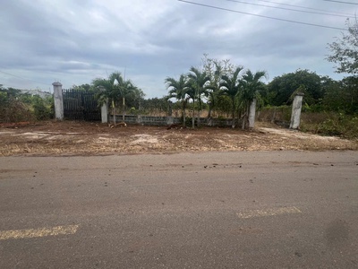 Chủ cần bán lô đất mặt tiền nhựa thị trấn đất đỏ -tp hcm đường chính cổng khu công nghiệp đất đỏ 2