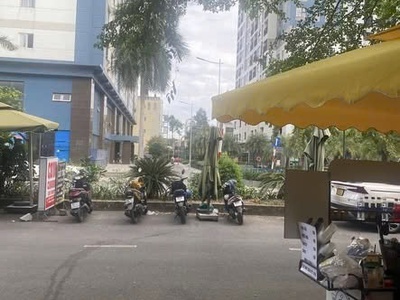 Sang gấp hoặc cho thuê quán cà phê vỉa hè dĩ an vào là bán ngay 0