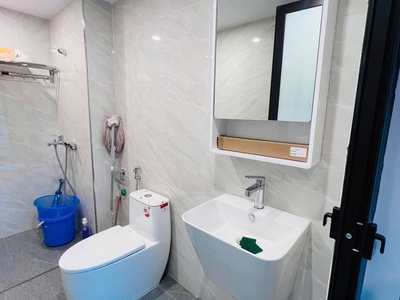 Bán tòa văn phòng nguyễn khang, 75m2, 8 tầng 1 hầm thang máy mới đẹp, mặt tiền 4.5m, chỉ 34.8 tỷ, ô 2