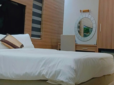 Bán khách sạn mặt phố hàng buồm, 80m2, 5 tầng, mặt tiền 5.4m, 77.8 tỷ, cho thuê 120tr/tháng 1