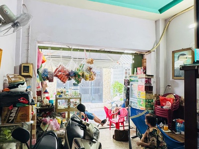 Nhà 1/ ở ngay chợ tân hương dt 4 9 2 tầng btct hẻm 3m thông nở hậu nhẹ giá chỉ 4.6 tỷ 2