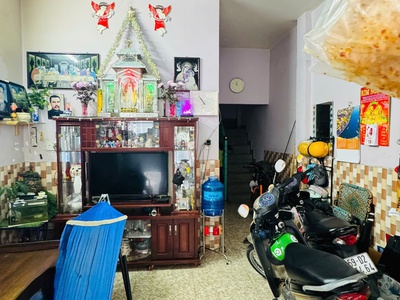 Nhà 1/ ở ngay chợ tân hương dt 4 9 2 tầng btct hẻm 3m thông nở hậu nhẹ giá chỉ 4.6 tỷ 1