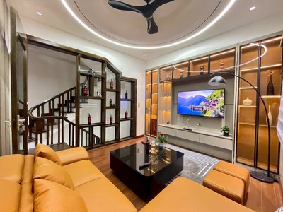 Bán căn 4 tầng mặt phố phường Cẩm Thượng, TP Hải Dương, 52.8m2, mt 11m, 4 ngủ, 4.68 tỷ 2