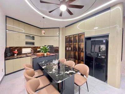 Bán căn 4 tầng mặt phố phường Cẩm Thượng, TP Hải Dương, 52.8m2, mt 11m, 4 ngủ, 4.68 tỷ 4