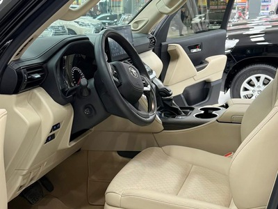 Toyota Land Cruiser LC300 2024 siêu lướt 8000 Km, lên full Trung Đông 11