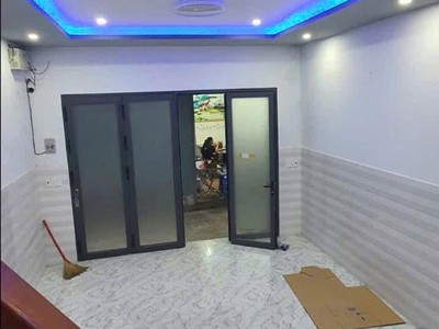 Cho thuê nhà Hoàng Diệu 2, P.Linh Trung, TP.Thủ Đức   72m , 2PN 3WC sát ĐH Ngân Hàng Giá 9tr/tháng 0