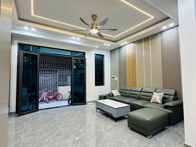 Căn nhà 3 tầng độc lập ngay mặt đường máng nước, Văn Cú , An Đồng, An Dương, Hp 4