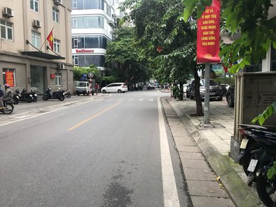 Gía Tốt Mặt phố Cửa Bắc 41 Tỷ 140M2 4 Tầng SDCC Pháp lý sạch sẽ Có nóc xây Tòa 0