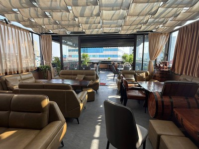 Bán nhà lô góc mặt phố Thái Thịnh, Đống Đa dòng tiền 3 tỷ/năm, 8 tầng 163m2 giá 105 tỷ 2