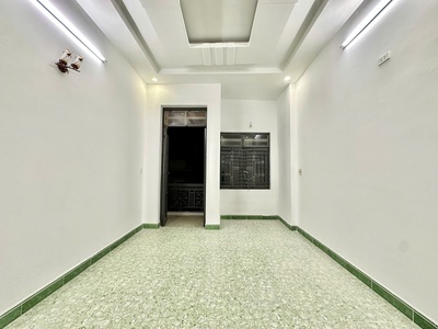 Cho thuê nhà nguyên căn 2 tầng hẻm xe hơi 5m 4