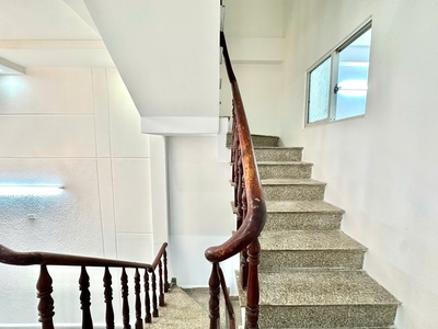 Cho thuê nhà nguyên căn 2 tầng hẻm xe hơi 5m 10