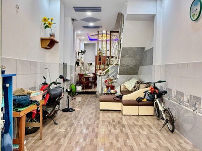 Nhà 1 lầu rất hầm hố đường 4m ngã 4 huỳnh thị hai nguyễn ảnh thủ q12 2