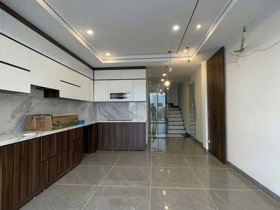 Bán gấp nhà phố sài đồng 55m2, 6 tầng gara, ngõ thông, full nội thất - nhỉnh 16 tỷ 1