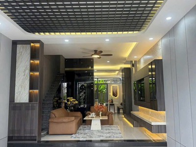 Nhà đẹp   có thang máy   đường 16m 4