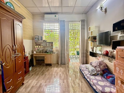 Nhà 1 lầu rất hầm hố đường 4m ngã 4 huỳnh thị hai nguyễn ảnh thủ q12 6