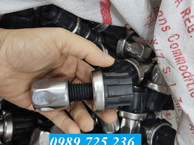 Xưởng cơ khí Hà Thành chuyên sản xuất chân tăng chỉnh 0