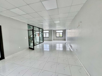 Cho thuê sàn văn phòng 80m2 giá chỉ 8tr tại Vinhomes Marina 3