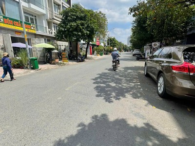 Mặt tiền cao đức lân, quận 2 3