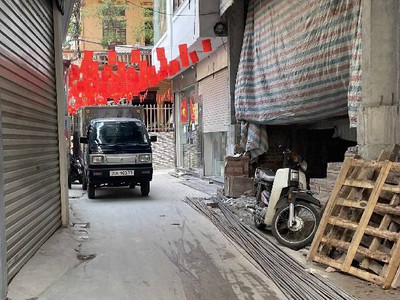 Bán nhà hồ tùng mậu mặt tiền siêu rộng 30m ra phố một nhà ra ô tô sát nhà ga tầu điện giá 0