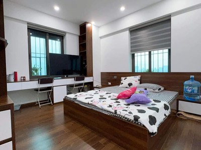 Nhà đẹp học viên tài chính - dt46m2 - 5 tầng - giá 8.8tỷ - ngõ ô tô thông - kinh doanh 2