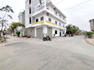 Bán đất tái định cư trại lẻ - 78m - mt 4.8m - giá 3.5 tỉ - rẻ vô địch 2