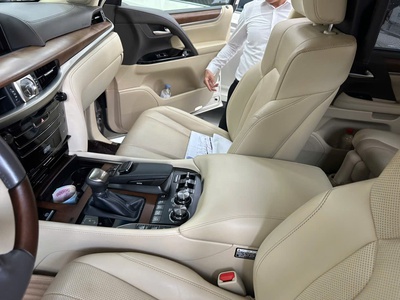 Lexus LX570 Xuất Mỹ 2019 Vàng Cát 5