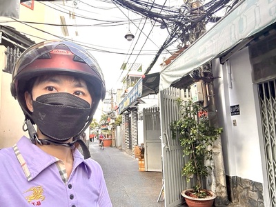 Bán nhà 3 mt -hxh- đ.tôn thât thuyết- ngang 4.8m- thông ra xóm chiếu- nguyễn tất thành. 2