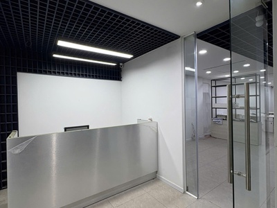 Cho thuê mặt bằng 8M mặt tiền Nguyễn Thị Minh Khai giá chỉ 65 triệu / tháng 3