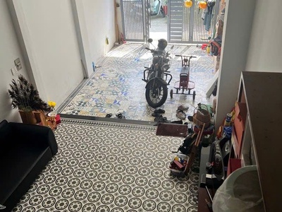 Nhà 3 tầng lã xuân oai - ô tô đậu cửa - sát vincom q9 1