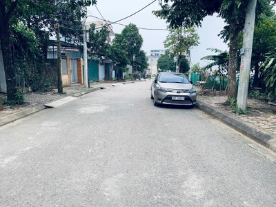 Cắt lỗ   thanh khoản nhanh đất trung tâm hòa lạc, view hồ, gần đại học 0