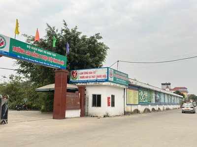 Đất đẹp tổ 9, quang minh, mê linh. trục chính làng, đường thông, ô tô tránh. gần kcn 0