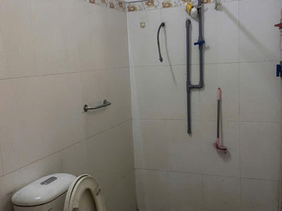 Cho thuê phòng ở mặt tiền đường hồng bàng 819  phường bình tây. tphcm   lúc trước là phường 9 quận 1