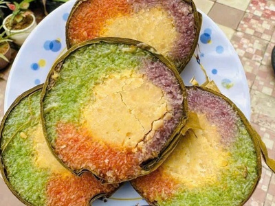 Nhà e chuyên bán bánh tét ngũ sắc trà cuôn đặc sản trà vinh có hút chân không 0