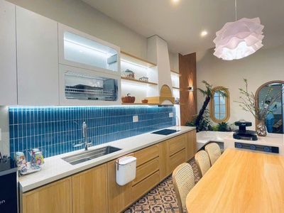 Nhà mới đón tết, nhà đẹp kiên cố ở ngay, nhà 2 tầng 2 mê full nội thất xịn, diện tích 100m2. chỉ 3