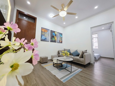 Căn hộ 65m2 2PN full nội thất khu ĐTM Trung Hoà Nhân Chính giá nhỉnh 5 tỷ 0