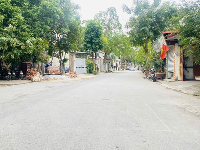 Bán đất mặt đường Phạm Hồng Thái, Liên Bảo, Vĩnh yên, Vĩnh Phúc. Giá 7.3 tỷ 0