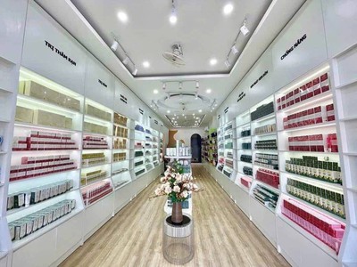 Nhà mặt tiền 2/4 phường Vĩnh Phước, Nha Trang   đang cho thuê   giá chỉ 9,5 tỷ 8