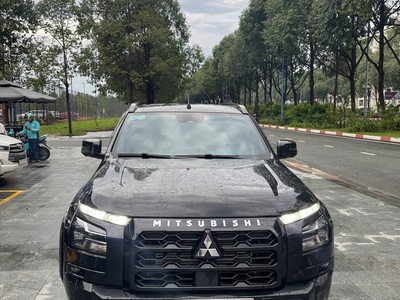 Chính chủ bán xe Misubishi Triton sản xuất năm 2024 std 2