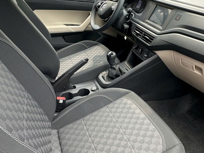 Chính chủ bán xe Slavia số sàn sx năm 2025 4