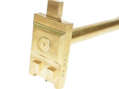 Dụng Cụ Mở Thùng Phuy Bằng Đồng Chống Nổ- Giải Pháp An Toán Trong Nhà Máy Hóa Chất 2