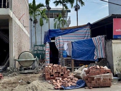 Đất hiếm - tầm tiền - vỉa hè - kinh doanh - ô tô tránh - đón sóng cầu tứ liên - gần vin 1