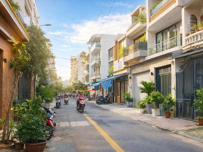 Nhà mặt tiền bàu cát, phường 11 tân bình   dt 57m , ngang 4.1m 0